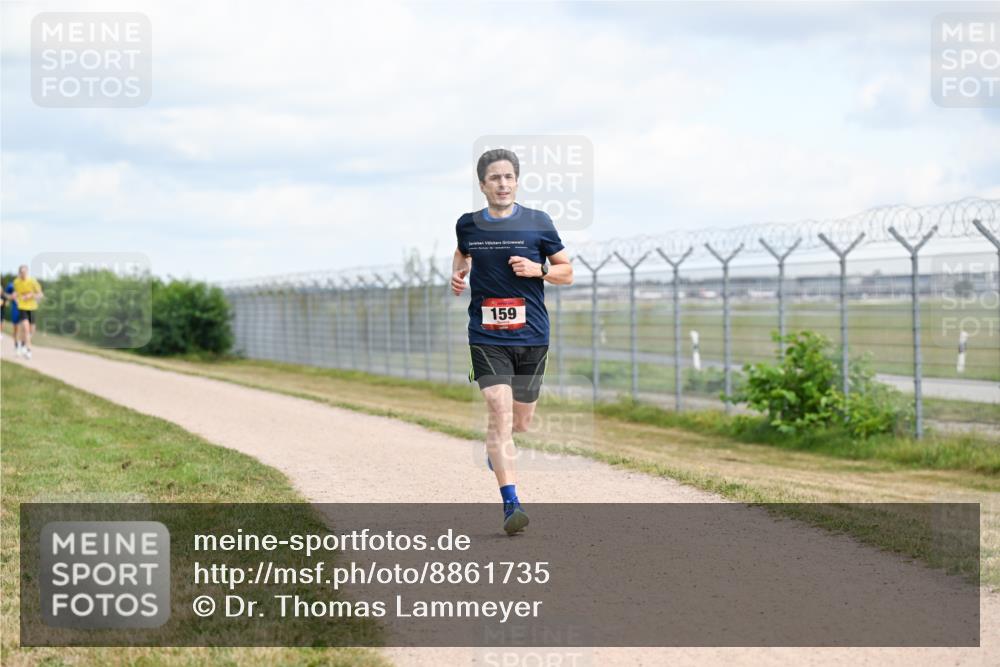 14.09.2025 - Airport Race Dr. Thomas Lammeyer http://msf.ph/oto/8861735 14.09.2025 11:58:31 Laufen 159 meine-sportfotos.de