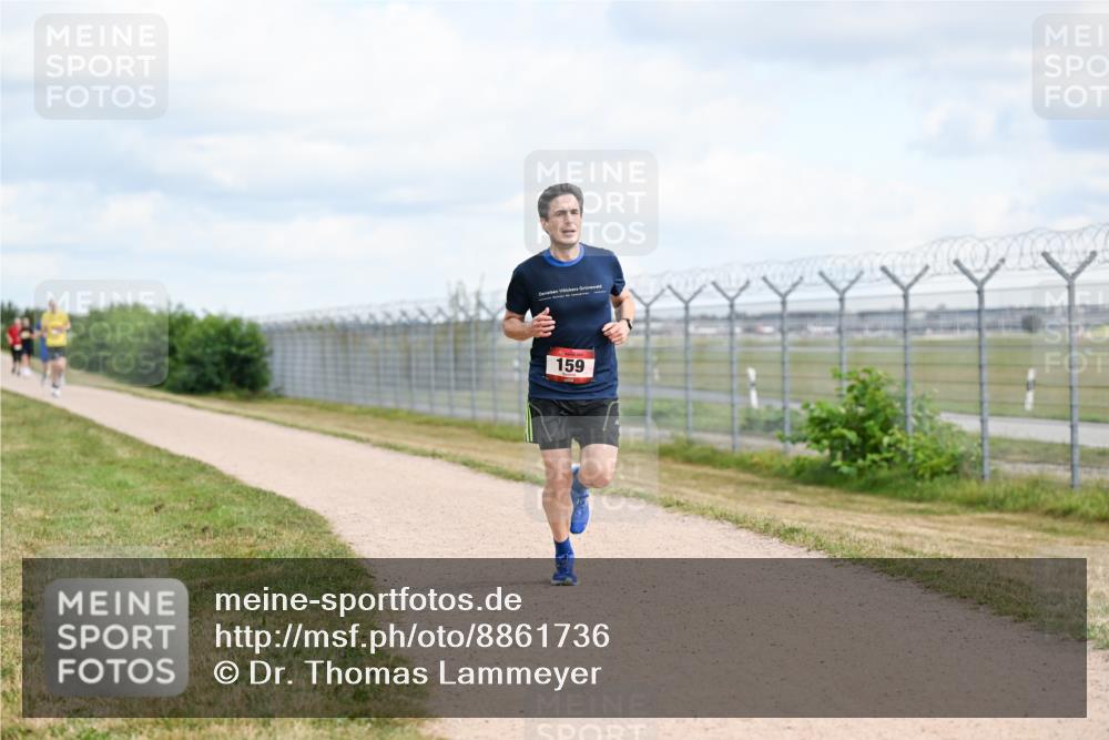 14.09.2025 - Airport Race Dr. Thomas Lammeyer http://msf.ph/oto/8861736 14.09.2025 11:58:31 Laufen 159 meine-sportfotos.de