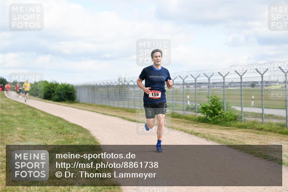 14.09.2025 - Airport Race Dr. Thomas Lammeyer http://msf.ph/oto/8861738 14.09.2025 11:58:31 Laufen 159 meine-sportfotos.de