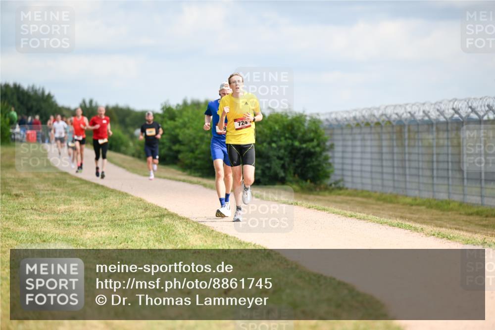 14.09.2025 - Airport Race Dr. Thomas Lammeyer http://msf.ph/oto/8861745 14.09.2025 11:58:37 Laufen 724 meine-sportfotos.de