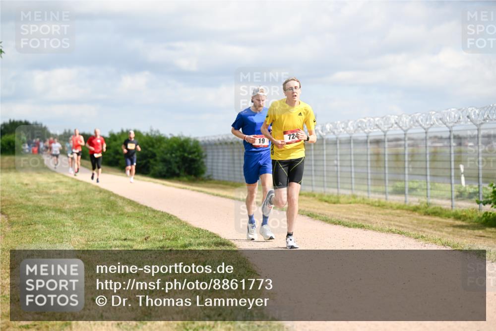 14.09.2025 - Airport Race Dr. Thomas Lammeyer http://msf.ph/oto/8861773 14.09.2025 11:58:42 Laufen 724, 19 meine-sportfotos.de