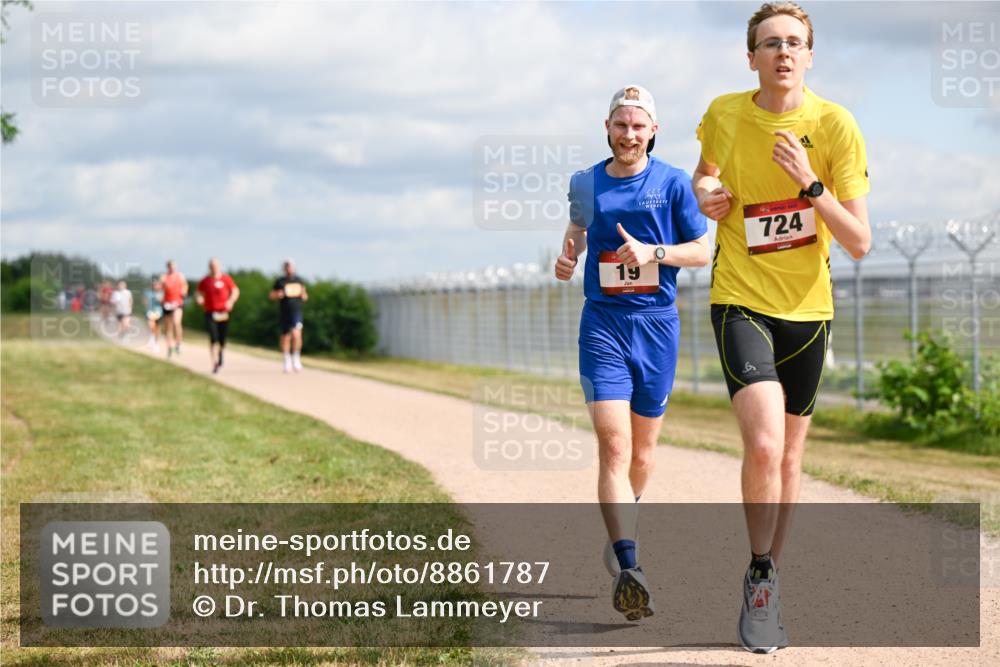14.09.2025 - Airport Race Dr. Thomas Lammeyer http://msf.ph/oto/8861787 14.09.2025 11:58:45 Laufen 19, 724 meine-sportfotos.de