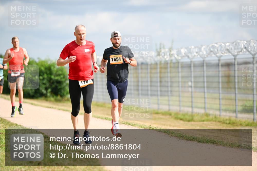 14.09.2025 - Airport Race Dr. Thomas Lammeyer http://msf.ph/oto/8861804 14.09.2025 11:58:51 Laufen 204, 1782, 1651 meine-sportfotos.de