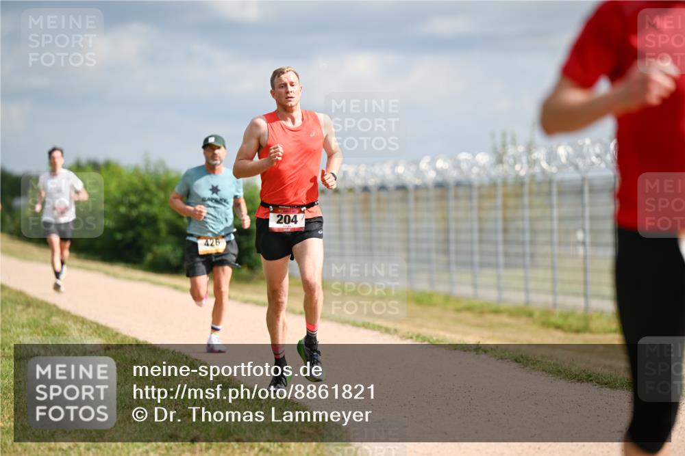 14.09.2025 - Airport Race Dr. Thomas Lammeyer http://msf.ph/oto/8861821 14.09.2025 11:58:54 Laufen 426, 204 meine-sportfotos.de