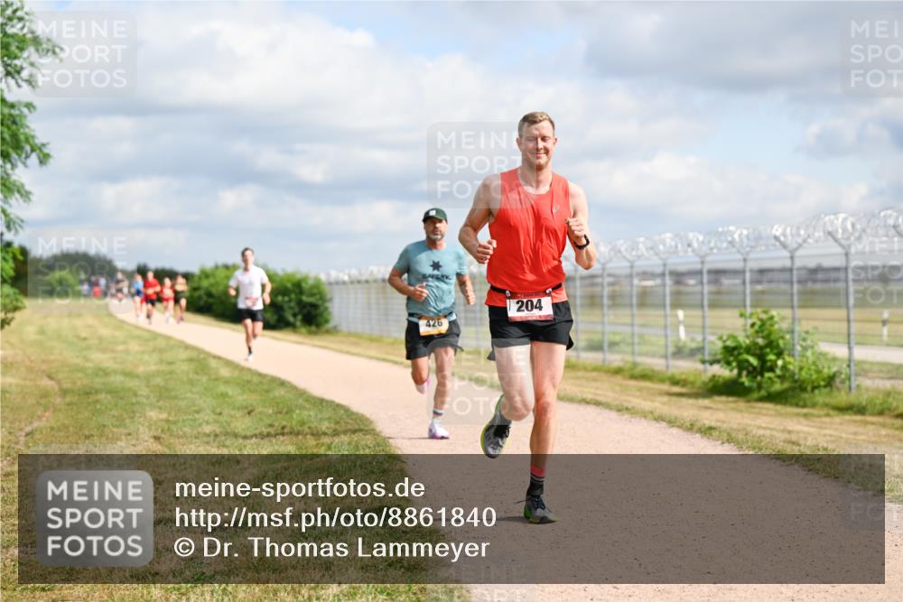 14.09.2025 - Airport Race Dr. Thomas Lammeyer http://msf.ph/oto/8861840 14.09.2025 11:58:57 Laufen 426, 204 meine-sportfotos.de