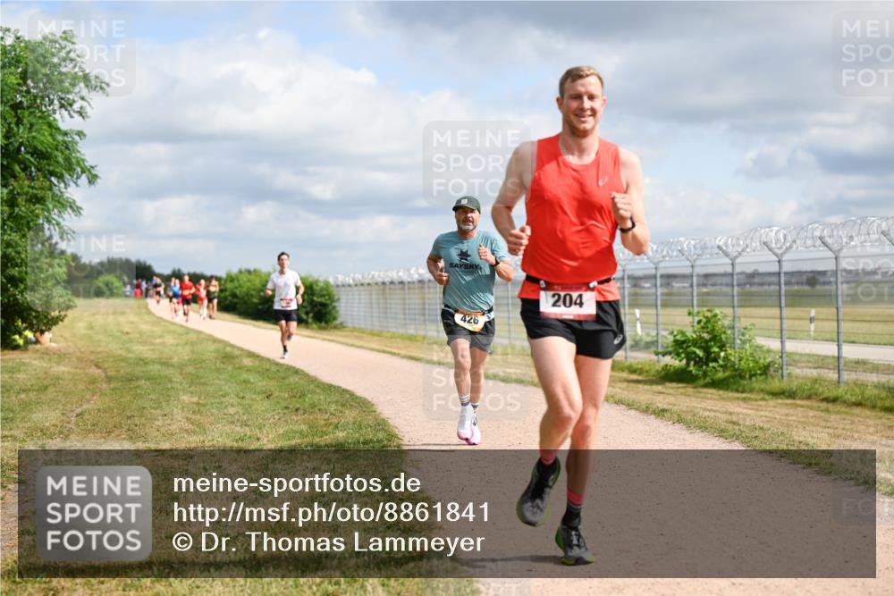 14.09.2025 - Airport Race Dr. Thomas Lammeyer http://msf.ph/oto/8861841 14.09.2025 11:58:58 Laufen 426, 204 meine-sportfotos.de