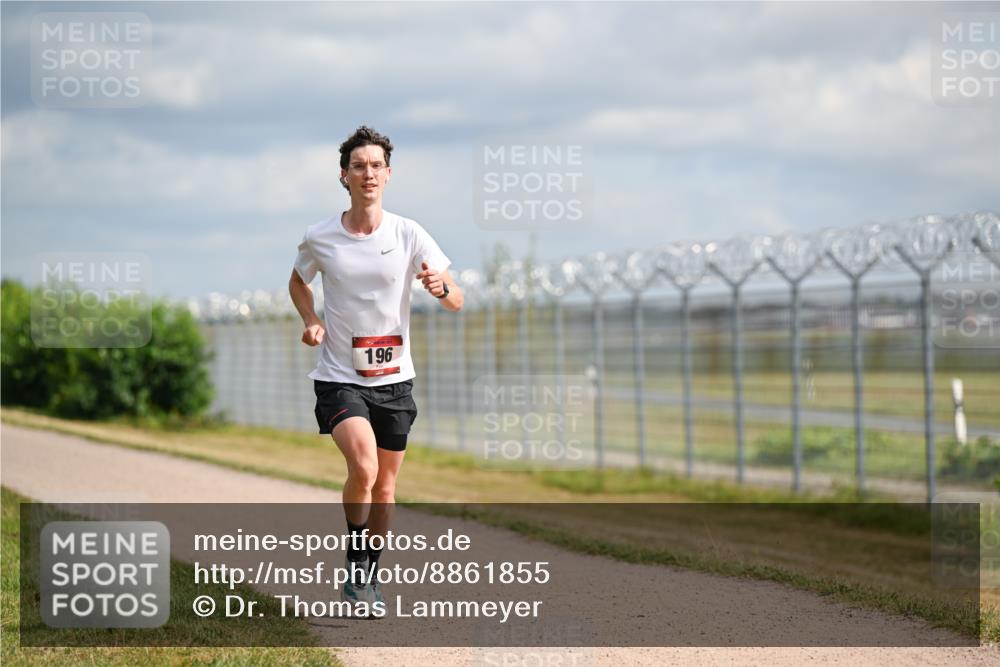 14.09.2025 - Airport Race Dr. Thomas Lammeyer http://msf.ph/oto/8861855 14.09.2025 11:59:01 Laufen 196 meine-sportfotos.de