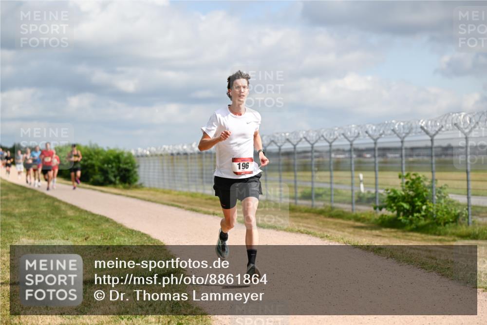 14.09.2025 - Airport Race Dr. Thomas Lammeyer http://msf.ph/oto/8861864 14.09.2025 11:59:03 Laufen 196 meine-sportfotos.de