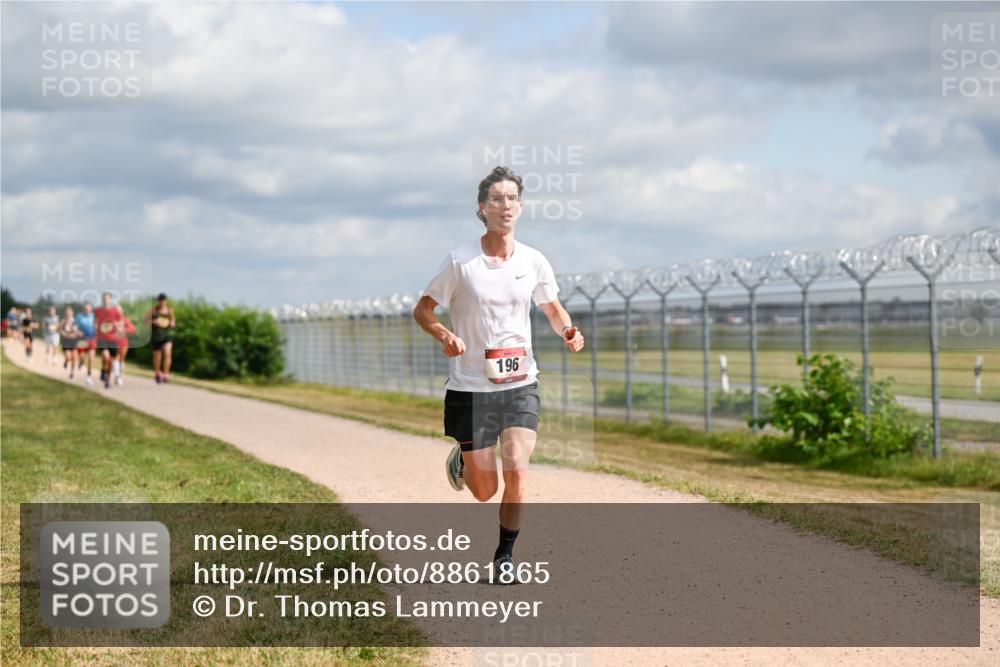 14.09.2025 - Airport Race Dr. Thomas Lammeyer http://msf.ph/oto/8861865 14.09.2025 11:59:03 Laufen 196 meine-sportfotos.de