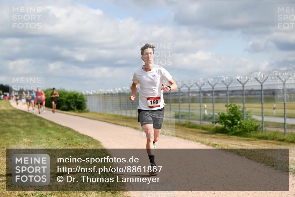 14.09.2025 - Airport Race Dr. Thomas Lammeyer http://msf.ph/oto/8861867 14.09.2025 11:59:03 Laufen 196 meine-sportfotos.de