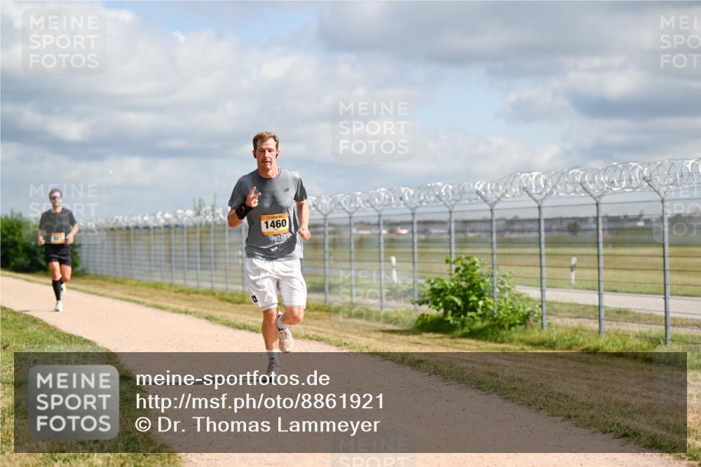 14.09.2025 - Airport Race Dr. Thomas Lammeyer http://msf.ph/oto/8861921 14.09.2025 11:59:21 Laufen 1460 meine-sportfotos.de