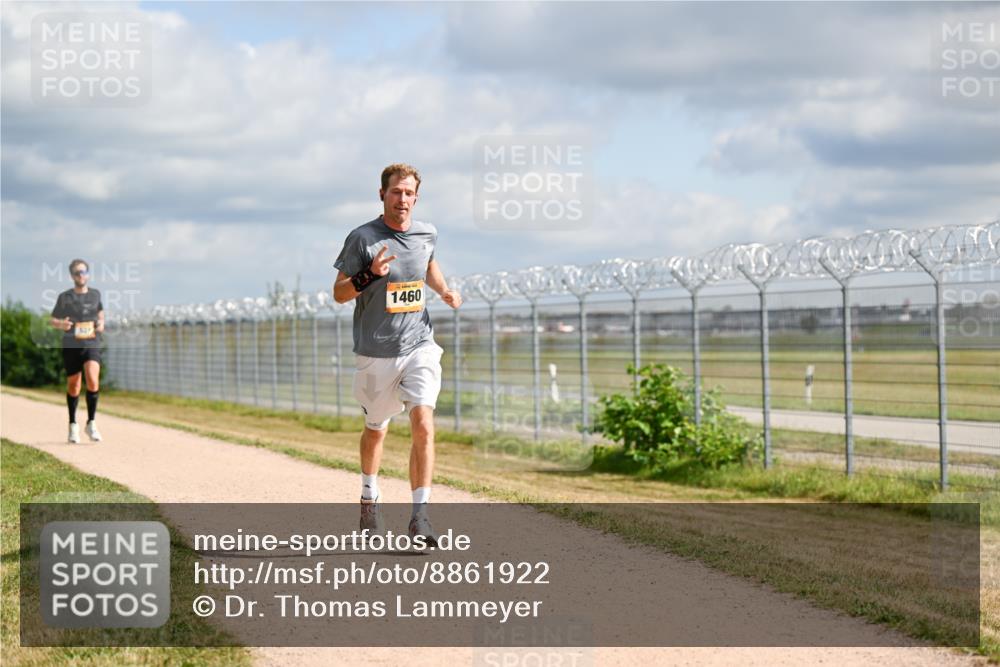 14.09.2025 - Airport Race Dr. Thomas Lammeyer http://msf.ph/oto/8861922 14.09.2025 11:59:21 Laufen 527, 1460 meine-sportfotos.de