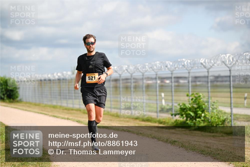 14.09.2025 - Airport Race Dr. Thomas Lammeyer http://msf.ph/oto/8861943 14.09.2025 11:59:25 Laufen 521 meine-sportfotos.de