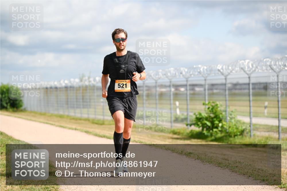 14.09.2025 - Airport Race Dr. Thomas Lammeyer http://msf.ph/oto/8861947 14.09.2025 11:59:25 Laufen 521 meine-sportfotos.de