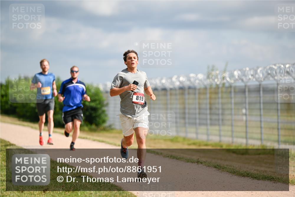 14.09.2025 - Airport Race Dr. Thomas Lammeyer http://msf.ph/oto/8861951 14.09.2025 11:59:30 Laufen 815 meine-sportfotos.de