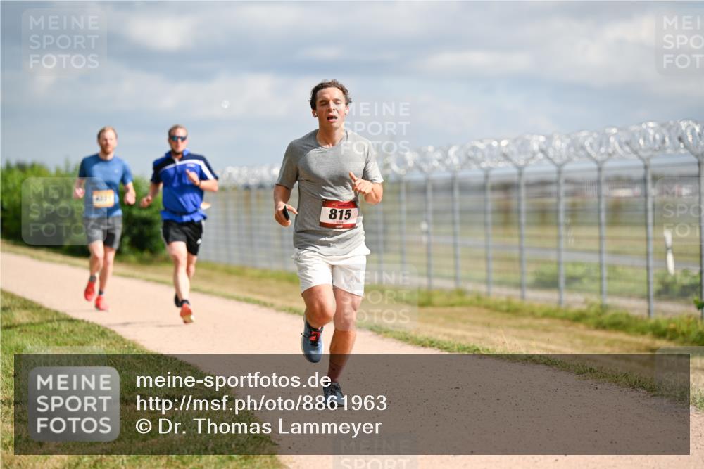 14.09.2025 - Airport Race Dr. Thomas Lammeyer http://msf.ph/oto/8861963 14.09.2025 11:59:32 Laufen 815 meine-sportfotos.de