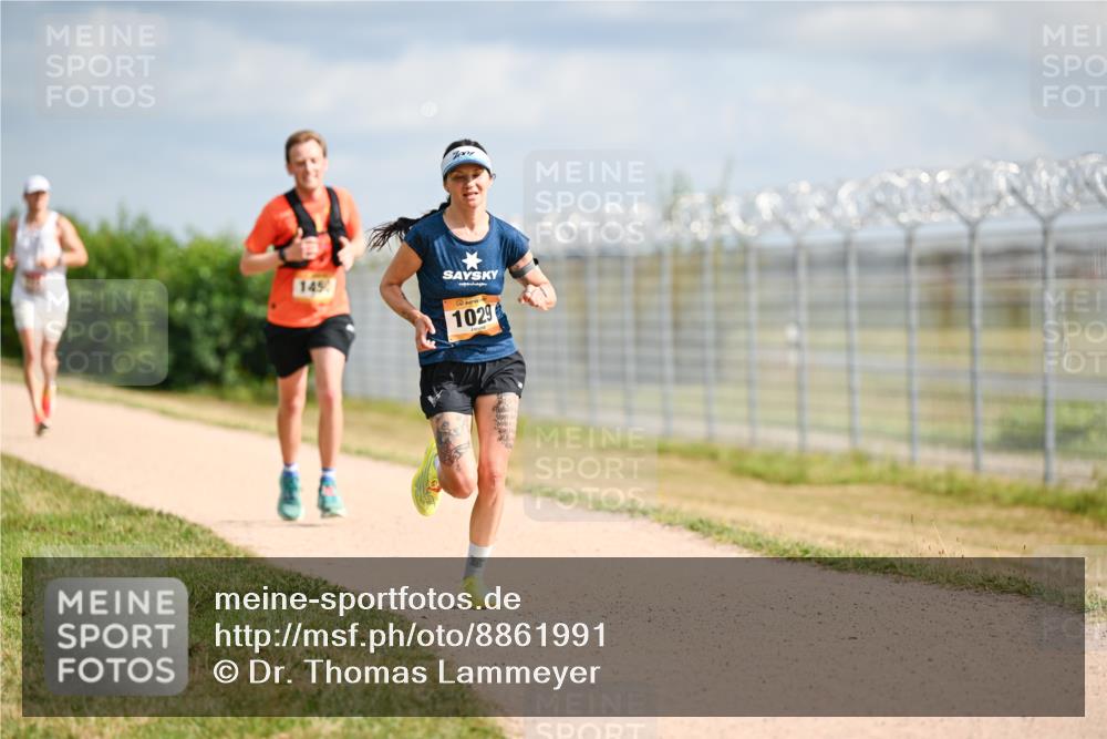 14.09.2025 - Airport Race Dr. Thomas Lammeyer http://msf.ph/oto/8861991 14.09.2025 11:59:40 Laufen 145, 1029 meine-sportfotos.de