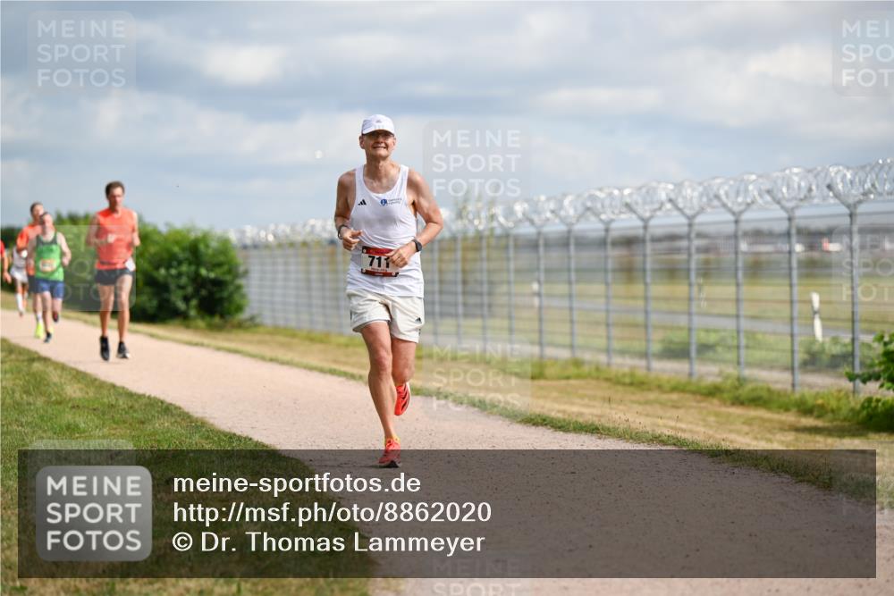 14.09.2025 - Airport Race Dr. Thomas Lammeyer http://msf.ph/oto/8862020 14.09.2025 11:59:46 Laufen 711 meine-sportfotos.de