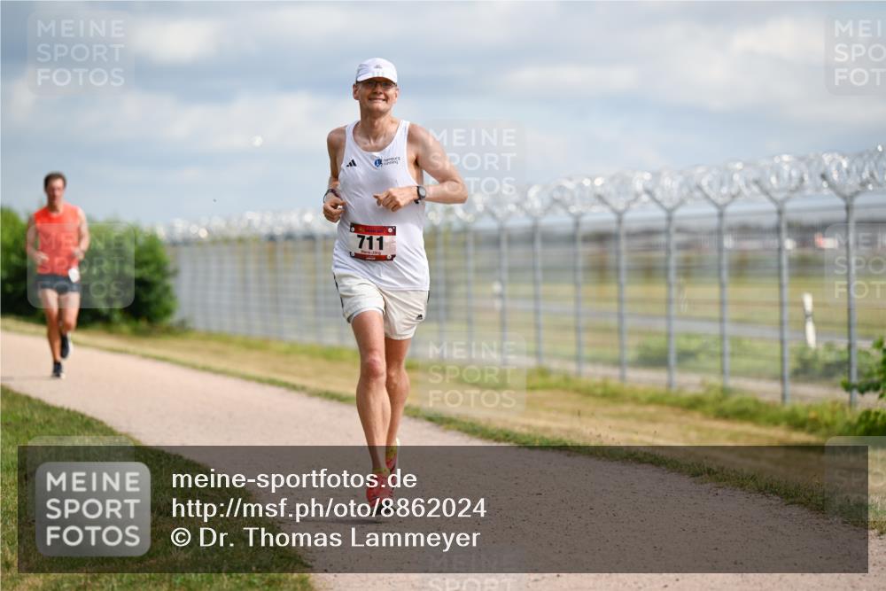 14.09.2025 - Airport Race Dr. Thomas Lammeyer http://msf.ph/oto/8862024 14.09.2025 11:59:46 Laufen 711 meine-sportfotos.de