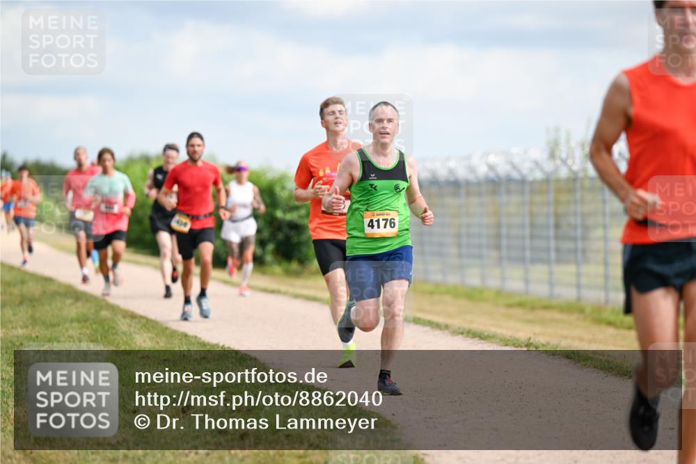 14.09.2025 - Airport Race Dr. Thomas Lammeyer http://msf.ph/oto/8862040 14.09.2025 11:59:52 Laufen 4176 meine-sportfotos.de