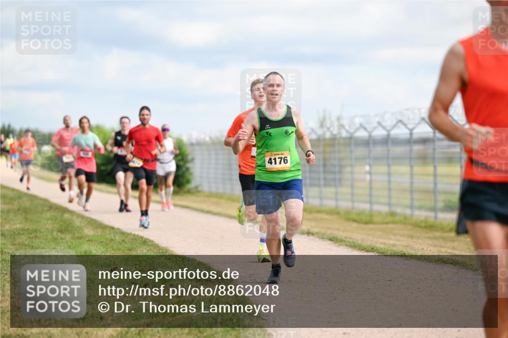 14.09.2025 - Airport Race Dr. Thomas Lammeyer http://msf.ph/oto/8862048 14.09.2025 11:59:53 Laufen 4176 meine-sportfotos.de