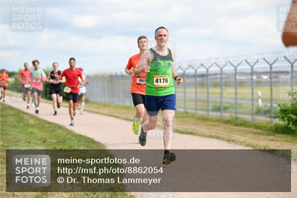 14.09.2025 - Airport Race Dr. Thomas Lammeyer http://msf.ph/oto/8862054 14.09.2025 11:59:54 Laufen 14214, 865, 4176 meine-sportfotos.de