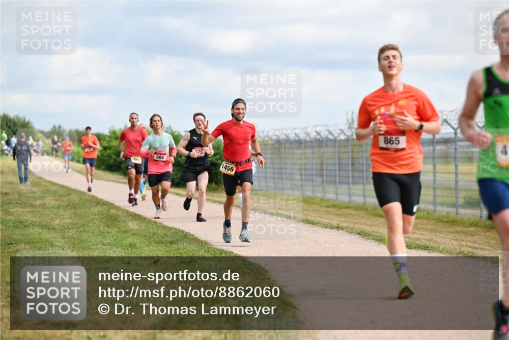 14.09.2025 - Airport Race Dr. Thomas Lammeyer http://msf.ph/oto/8862060 14.09.2025 11:59:55 Laufen 91, 888, 375, 1456, 865 meine-sportfotos.de