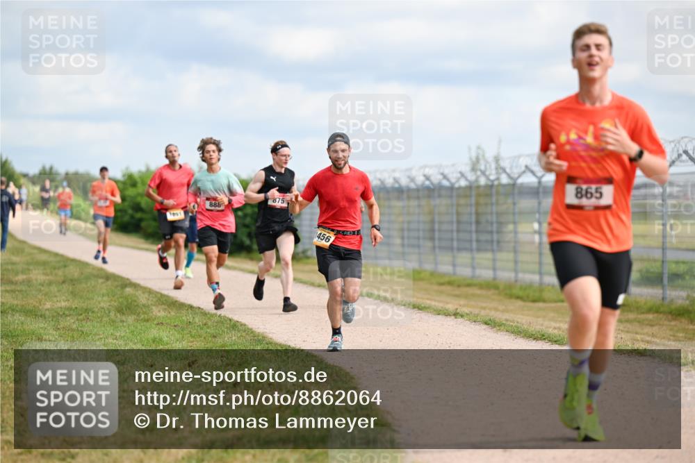 14.09.2025 - Airport Race Dr. Thomas Lammeyer http://msf.ph/oto/8862064 14.09.2025 11:59:55 Laufen 888, 875, 456, 865 meine-sportfotos.de