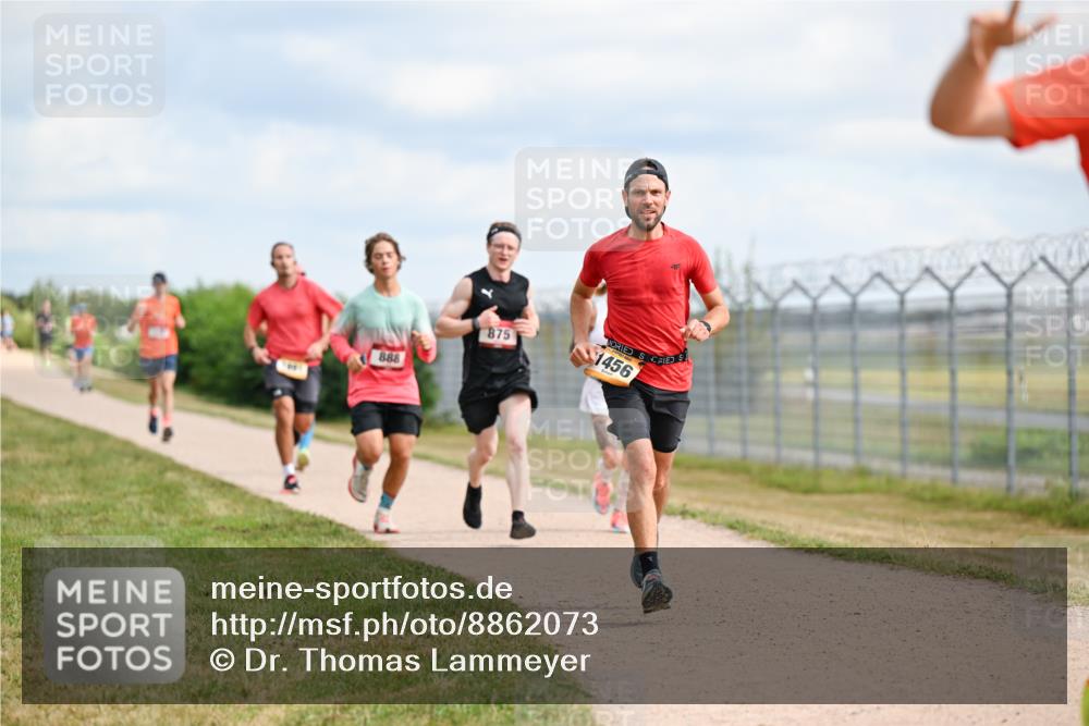 14.09.2025 - Airport Race Dr. Thomas Lammeyer http://msf.ph/oto/8862073 14.09.2025 11:59:56 Laufen 888, 875, 1456 meine-sportfotos.de