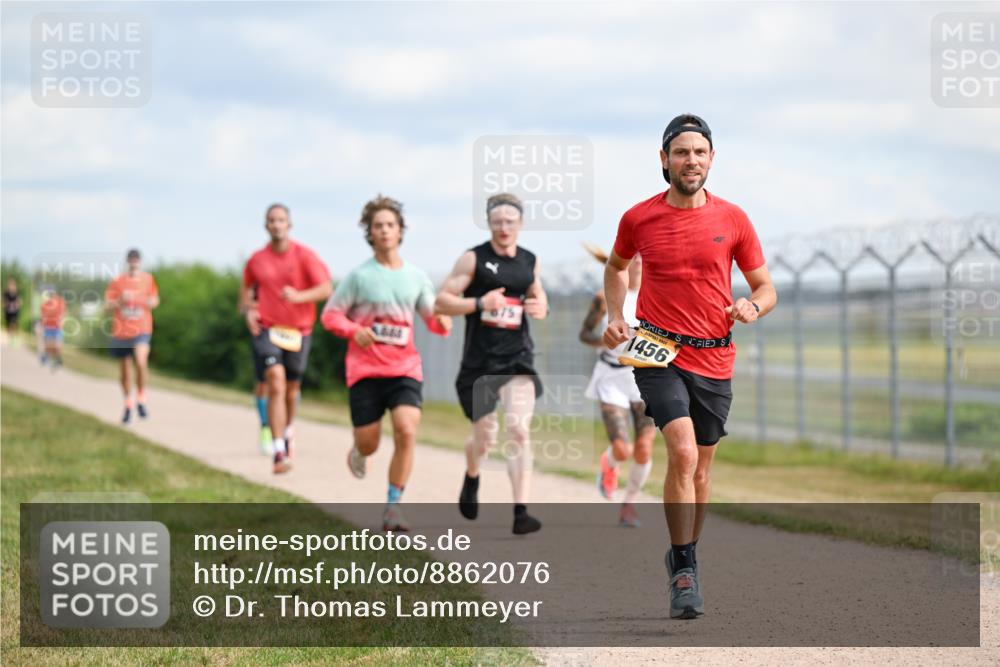 14.09.2025 - Airport Race Dr. Thomas Lammeyer http://msf.ph/oto/8862076 14.09.2025 11:59:57 Laufen 46, 1456 meine-sportfotos.de