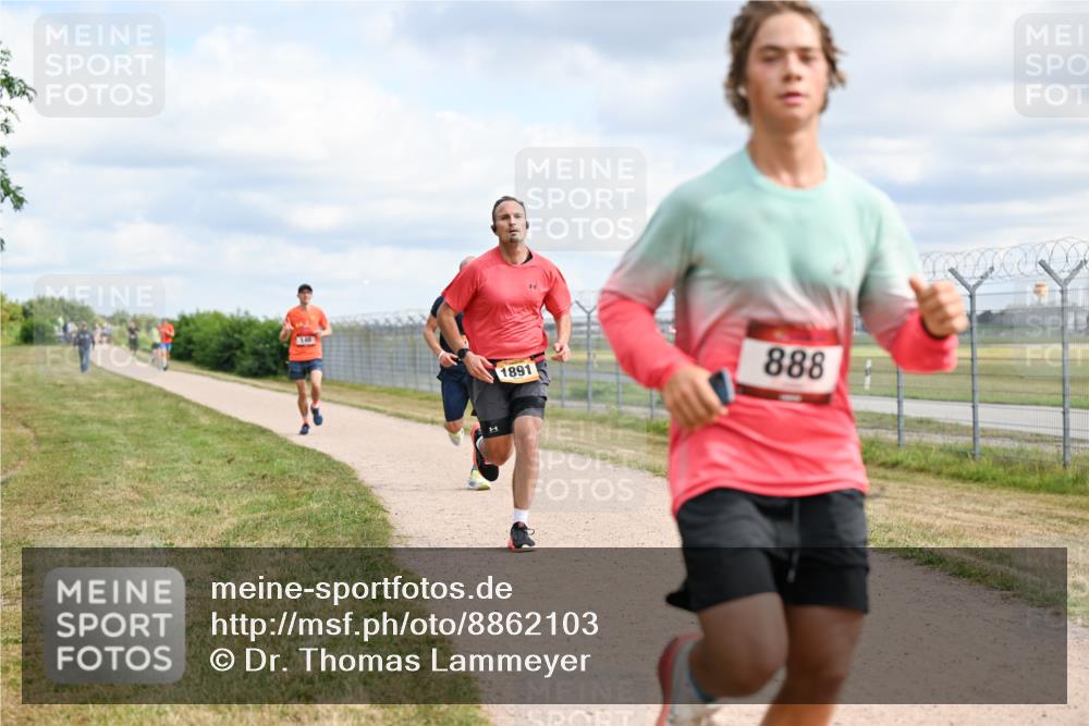 14.09.2025 - Airport Race Dr. Thomas Lammeyer http://msf.ph/oto/8862103 14.09.2025 12:00:02 Laufen 1891, 888 meine-sportfotos.de
