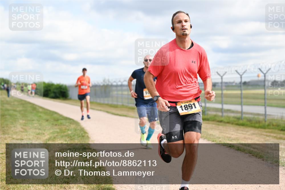 14.09.2025 - Airport Race Dr. Thomas Lammeyer http://msf.ph/oto/8862113 14.09.2025 12:00:03 Laufen 1891 meine-sportfotos.de