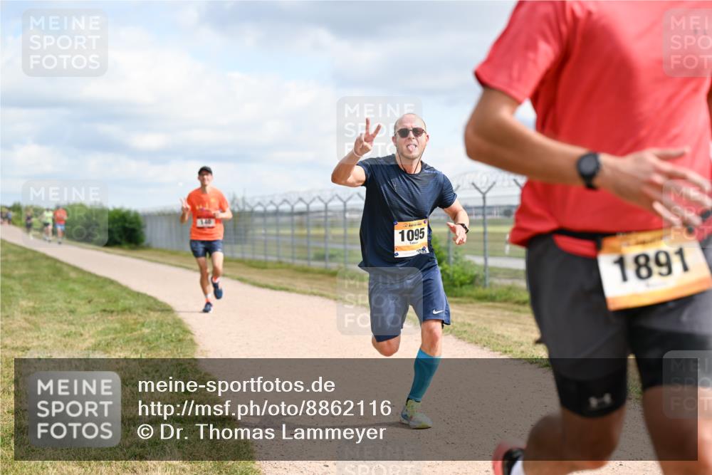 14.09.2025 - Airport Race Dr. Thomas Lammeyer http://msf.ph/oto/8862116 14.09.2025 12:00:04 Laufen 1095, 1891 meine-sportfotos.de