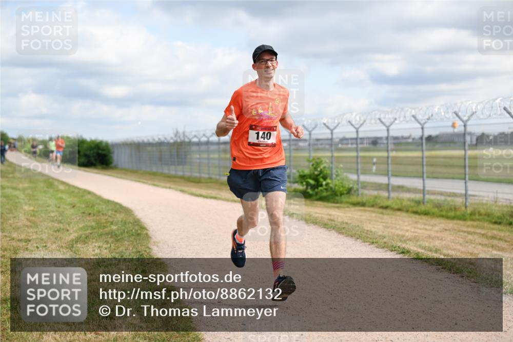 14.09.2025 - Airport Race Dr. Thomas Lammeyer http://msf.ph/oto/8862132 14.09.2025 12:00:06 Laufen 140 meine-sportfotos.de