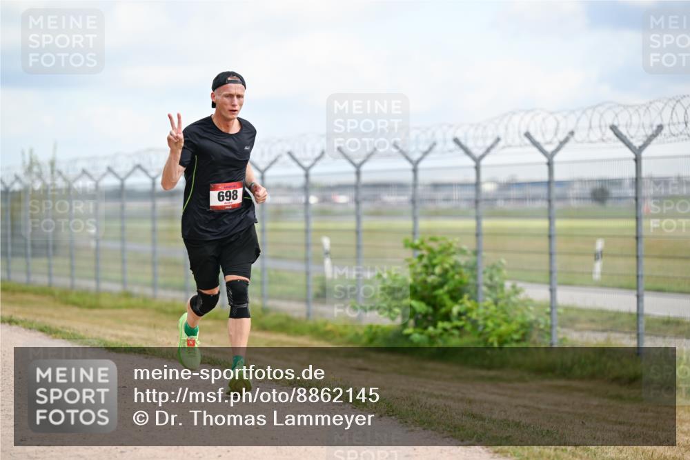 14.09.2025 - Airport Race Dr. Thomas Lammeyer http://msf.ph/oto/8862145 14.09.2025 12:00:26 Laufen 698 meine-sportfotos.de