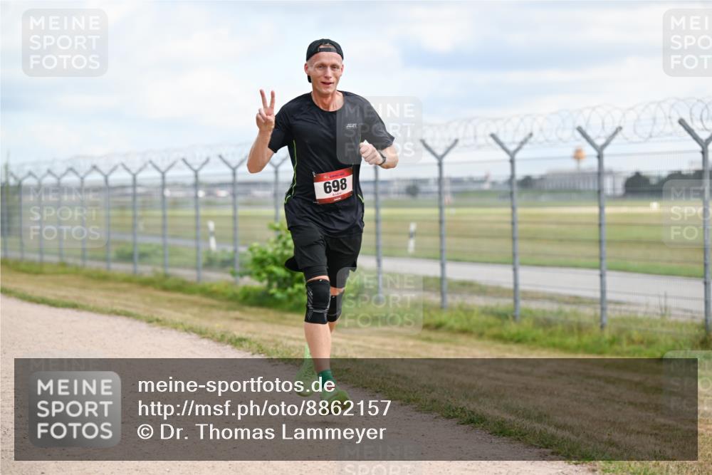14.09.2025 - Airport Race Dr. Thomas Lammeyer http://msf.ph/oto/8862157 14.09.2025 12:00:27 Laufen 698 meine-sportfotos.de