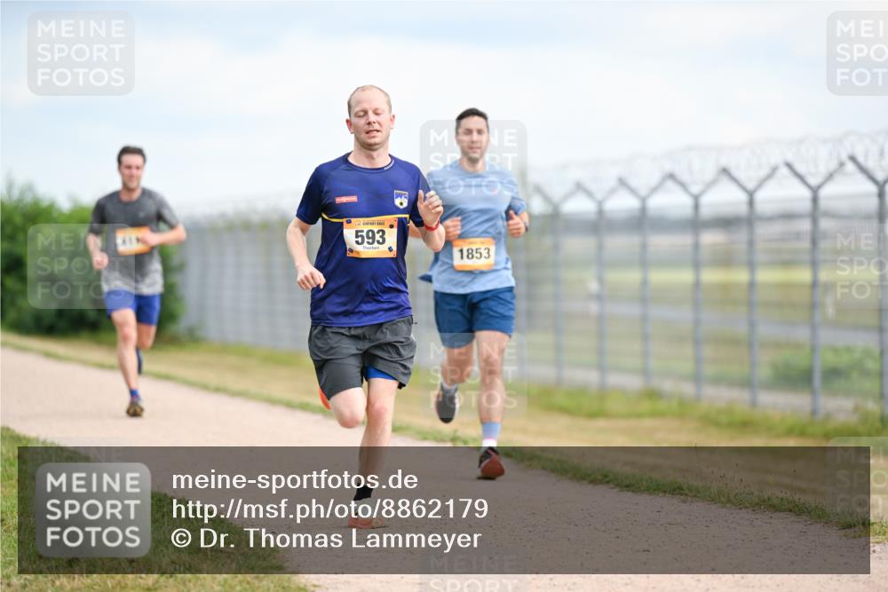 14.09.2025 - Airport Race Dr. Thomas Lammeyer http://msf.ph/oto/8862179 14.09.2025 12:00:42 Laufen 593, 1853 meine-sportfotos.de