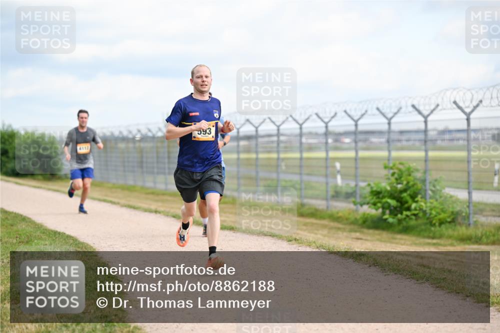 14.09.2025 - Airport Race Dr. Thomas Lammeyer http://msf.ph/oto/8862188 14.09.2025 12:00:43 Laufen 4112 meine-sportfotos.de