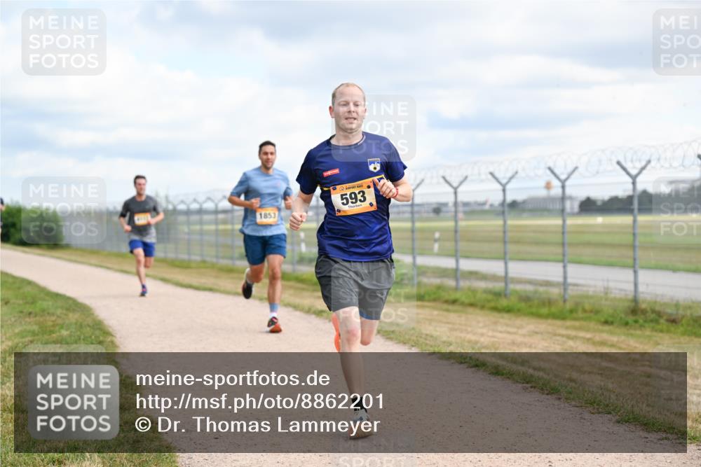14.09.2025 - Airport Race Dr. Thomas Lammeyer http://msf.ph/oto/8862201 14.09.2025 12:00:45 Laufen 593, 1853 meine-sportfotos.de
