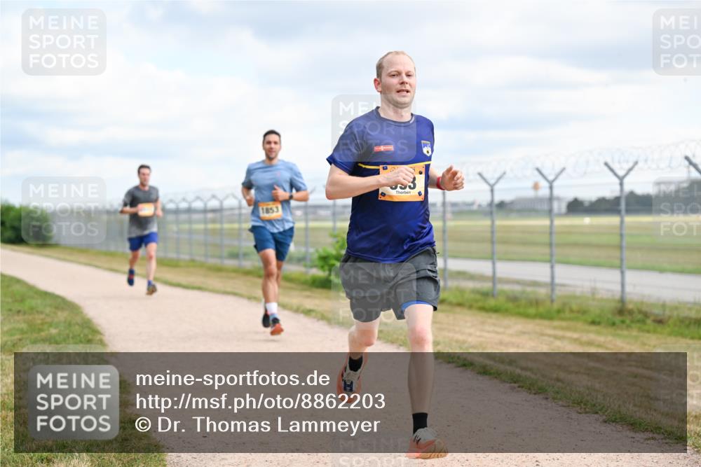 14.09.2025 - Airport Race Dr. Thomas Lammeyer http://msf.ph/oto/8862203 14.09.2025 12:00:45 Laufen 1853 meine-sportfotos.de
