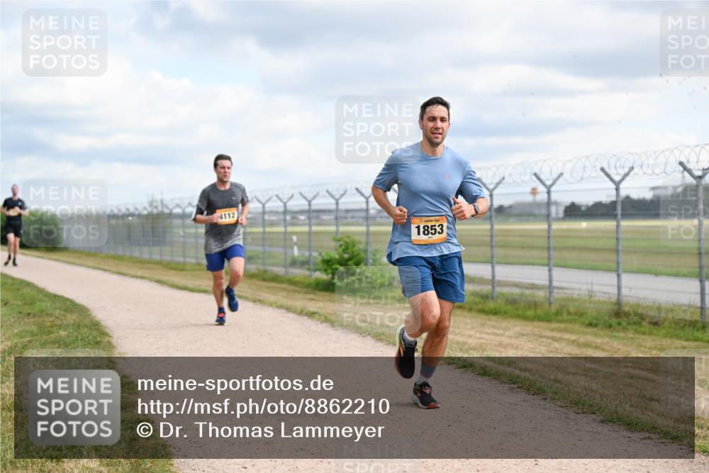 14.09.2025 - Airport Race Dr. Thomas Lammeyer http://msf.ph/oto/8862210 14.09.2025 12:00:47 Laufen 4112, 1853 meine-sportfotos.de