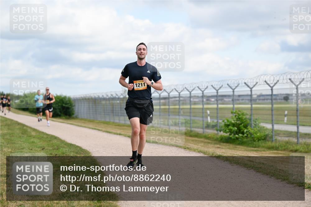 14.09.2025 - Airport Race Dr. Thomas Lammeyer http://msf.ph/oto/8862240 14.09.2025 12:00:53 Laufen 1211 meine-sportfotos.de