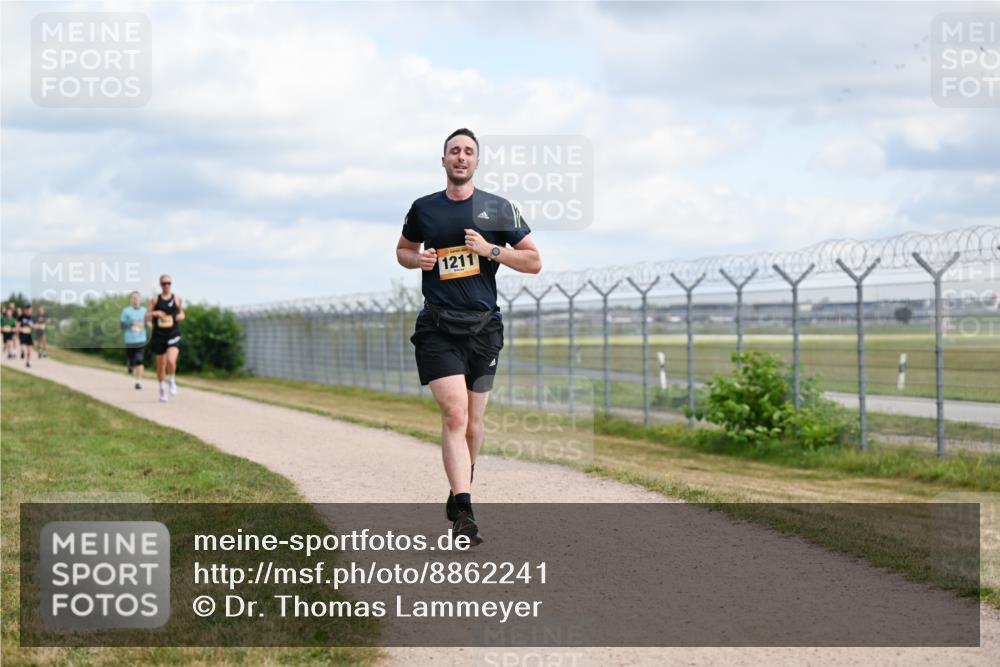 14.09.2025 - Airport Race Dr. Thomas Lammeyer http://msf.ph/oto/8862241 14.09.2025 12:00:53 Laufen 1211 meine-sportfotos.de