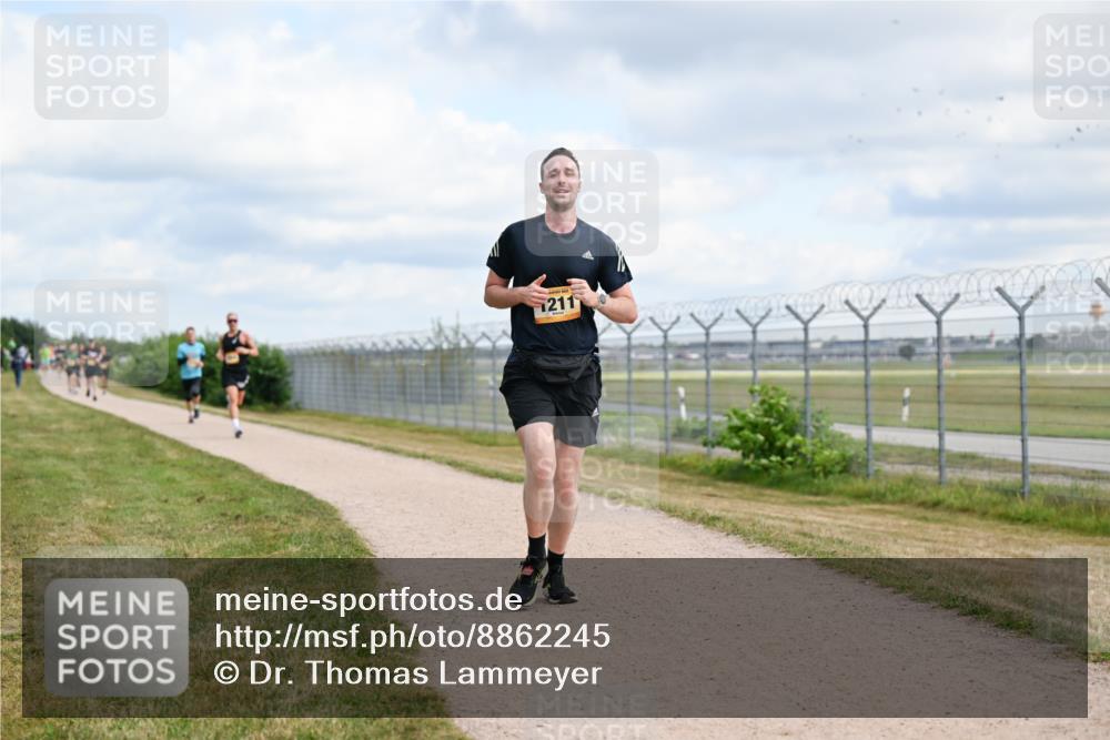 14.09.2025 - Airport Race Dr. Thomas Lammeyer http://msf.ph/oto/8862245 14.09.2025 12:00:54 Laufen 211 meine-sportfotos.de