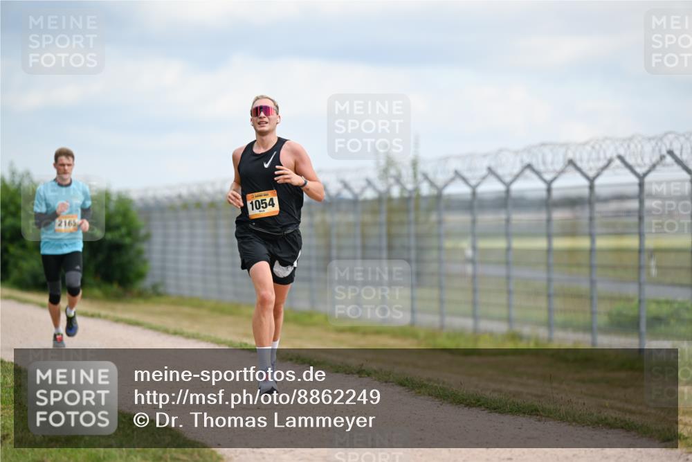 14.09.2025 - Airport Race Dr. Thomas Lammeyer http://msf.ph/oto/8862249 14.09.2025 12:00:57 Laufen 2165, 1054 meine-sportfotos.de