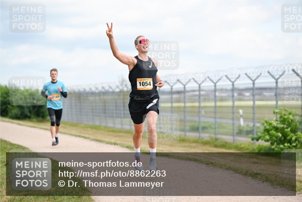 14.09.2025 - Airport Race Dr. Thomas Lammeyer http://msf.ph/oto/8862263 14.09.2025 12:00:58 Laufen 2165, 1054 meine-sportfotos.de
