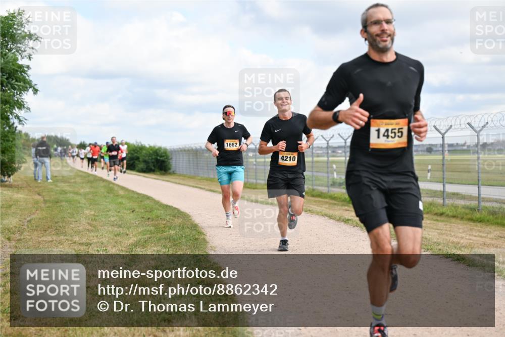 14.09.2025 - Airport Race Dr. Thomas Lammeyer http://msf.ph/oto/8862342 14.09.2025 12:01:16 Laufen 1662, 4210, 1455 meine-sportfotos.de