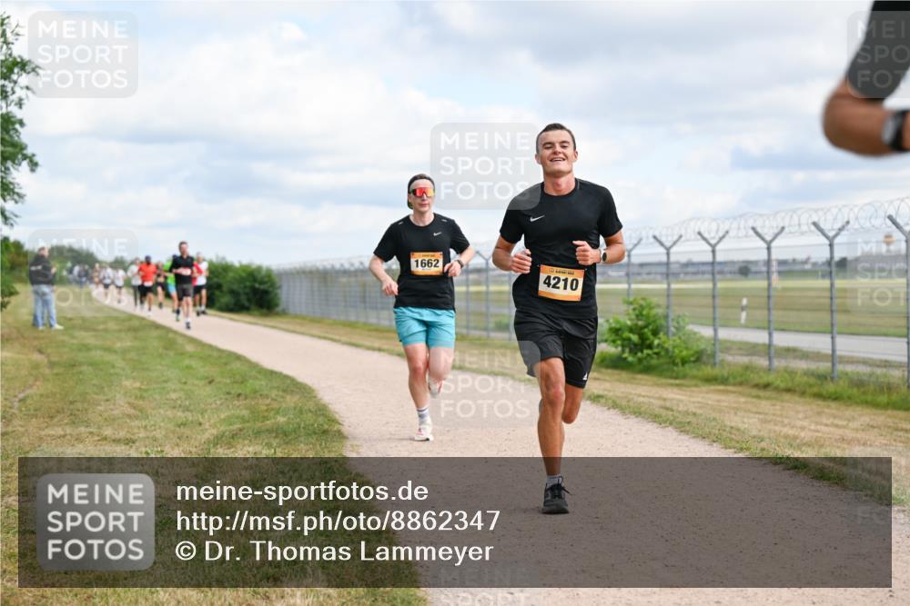 14.09.2025 - Airport Race Dr. Thomas Lammeyer http://msf.ph/oto/8862347 14.09.2025 12:01:17 Laufen 1662, 4210 meine-sportfotos.de