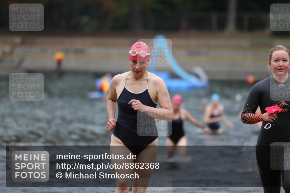 14.09.2025 - Stadtparktriathlon Michael Strokosch http://msf.ph/oto/8862368 14.09.2025 09:50:21 Schwimmen 515, 532, 553, 571, 588, 595, 600, 619 meine-sportfotos.de