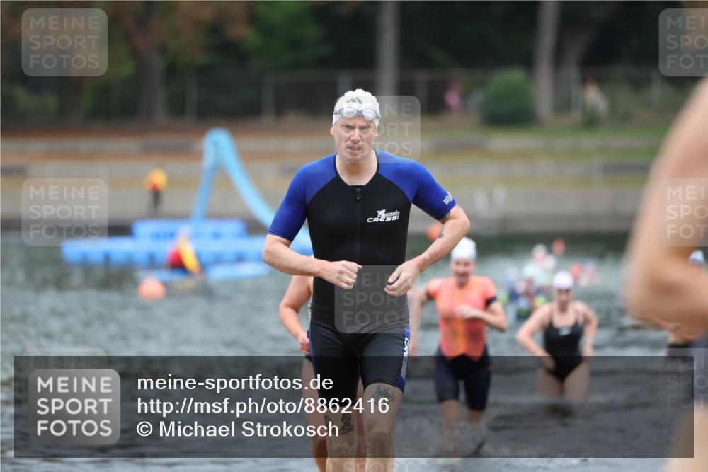 14.09.2025 - Stadtparktriathlon Michael Strokosch http://msf.ph/oto/8862416 14.09.2025 09:50:40 Schwimmen 535, 539, 566, 589, 592 meine-sportfotos.de